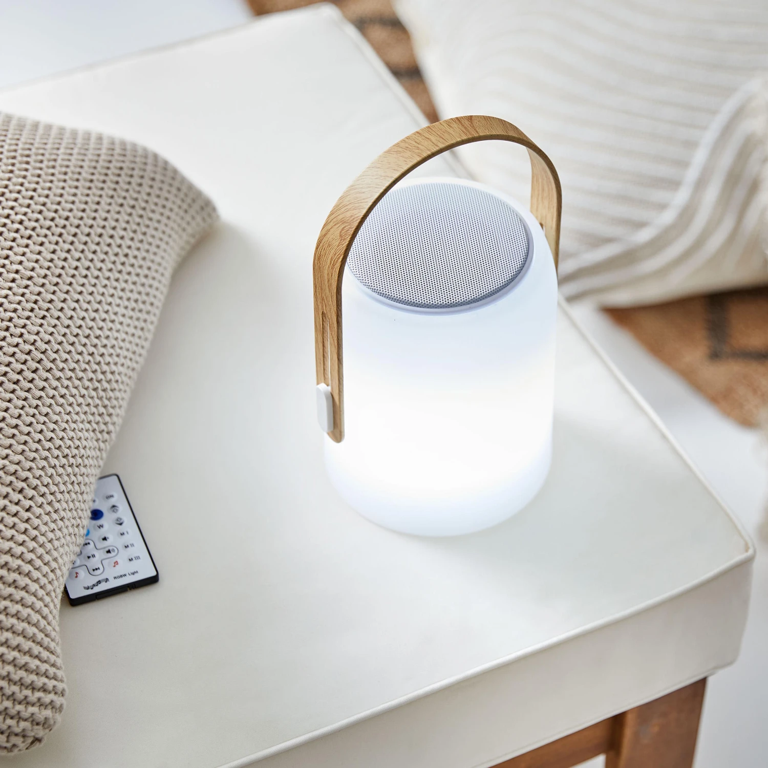 LED Leuchte Mit Bluetooth® Und Farbwechsel SOUND LOUNGE In Weiß-Hellbraun – Bild 17